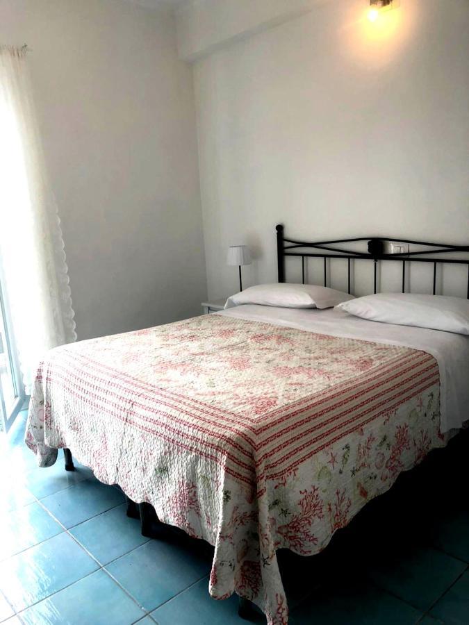 Sea View Sirolo Di Amedeo Bed & Breakfast Exterior photo